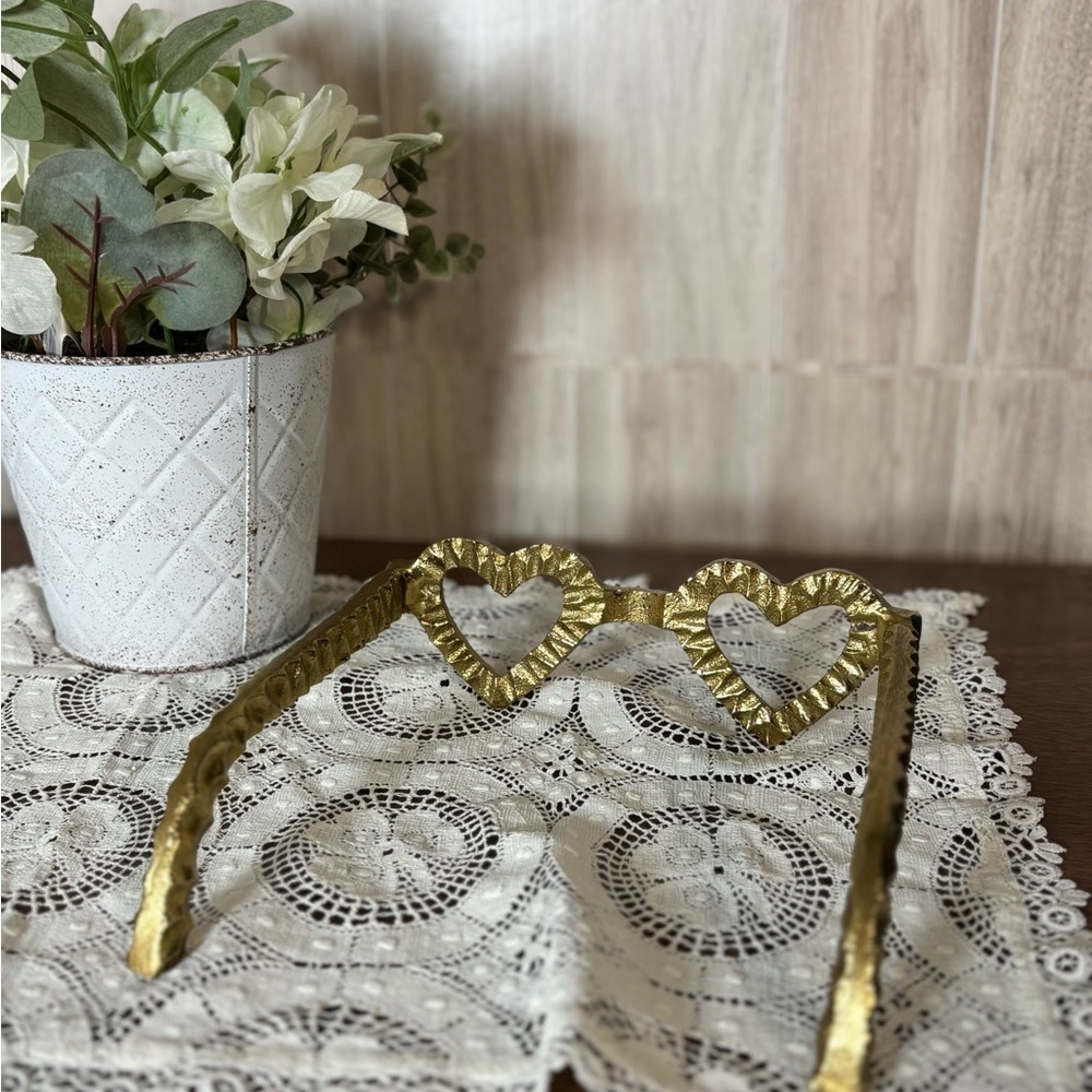 Sagebrook Home Metal Gold Heart-Shaped Glasses - Picture 3 of 8